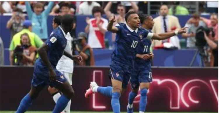 مبابي يطارد ميسي في تاريخ بطولات كأس العالم