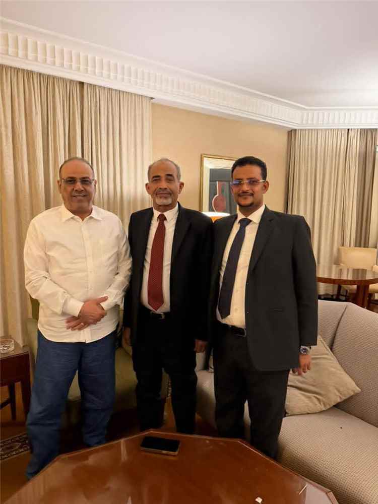 الفريق الركن محمود الصبيحي يلتقي المهندس أحمد الميسري ويبحثان مستجدات الأوضاع الوطنية