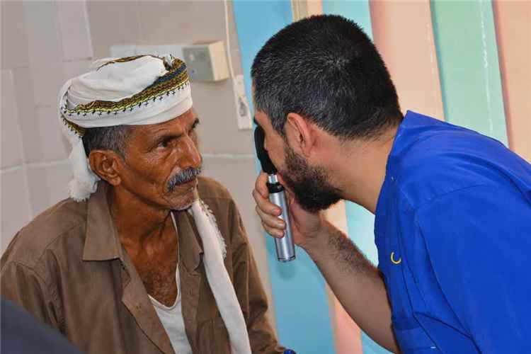برعاية وزير الصحة ومحافظ أبين.. تدشين المخيم الجراحي المجاني للعيون في أحور لإجراء (250) عملية