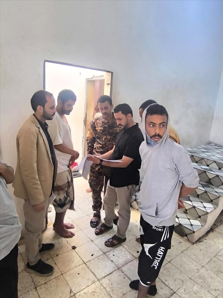 النيابة العامة تنفذ نزولًا ميدانيًا لتفتيش أماكن الاحتجاز في سجن البحث الجنائي وسجن شرطة النجدة بعدن