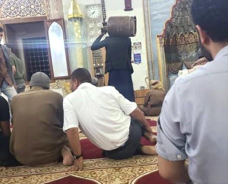 الحوثيون يوسّعون دائرة المجاعة... ويدفعون آلاف الأسر للتسول