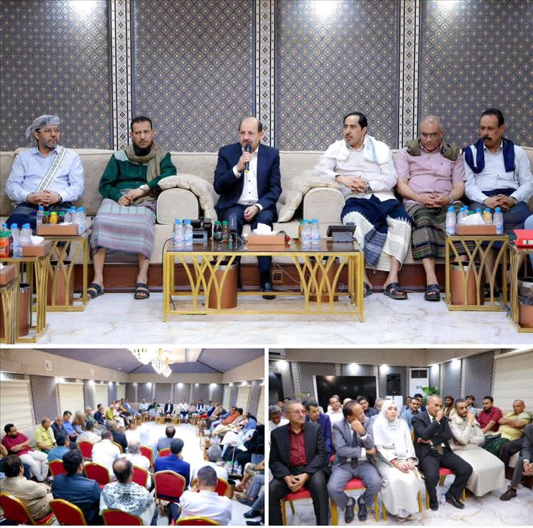 المحافظ عبدالرحمن شيخ وقيادة السلطة المحلية يشاركون في الأمسية الرمضانية التي أقامها رئيس الوزراء