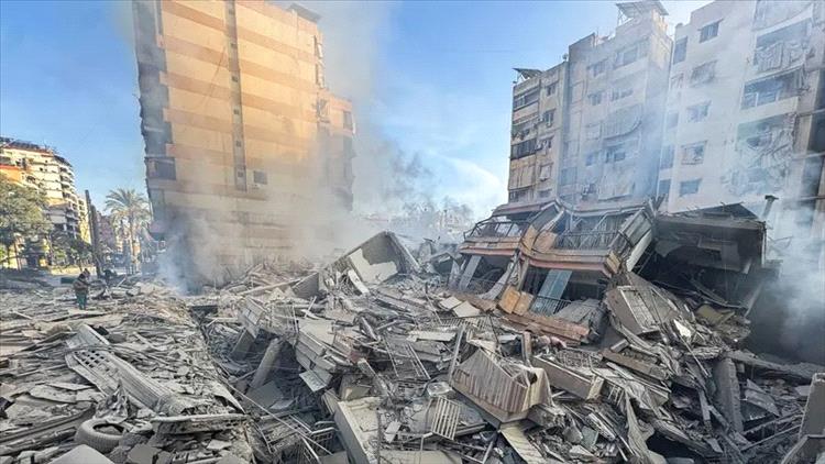 لبنان.. إسرائيل تقصف الضاحية وصيدا وتنذر قرى في البقاع