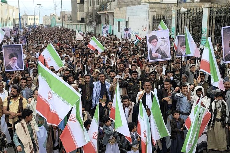 مخاوف يمنية أمنية ومعيشية من دخول الحوثيين الحرب إسناداً لإيران