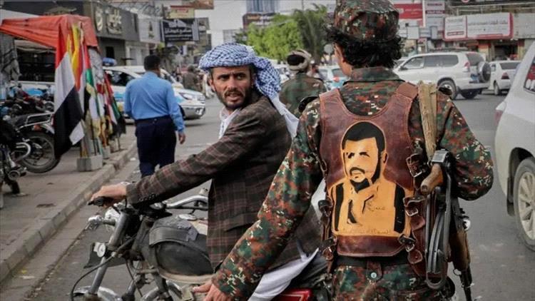 تحركات احترازية للحوثيين في صنعاء.. إخلاء منشآت حيوية ونقل قيادات إلى محافظات مجاورة