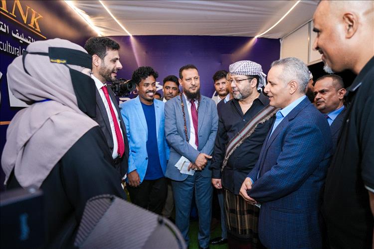 بمشاركة واسعة.. تدشين المعرض الوطني للبُن والتمر في العاصمة عدن