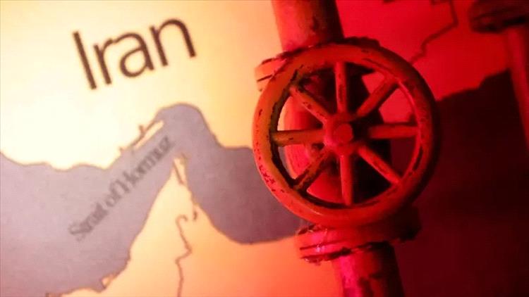 برميل النفط يتجاوز الـ 115 دولاراً.. وترامب يعلق "ثمن بسيط"