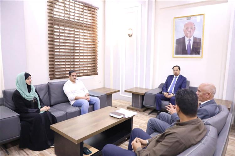 الوزير البكري يبحث خطة تنفيذ مشروع “الرؤية الوطنية للتنمية 2025 – 2035"