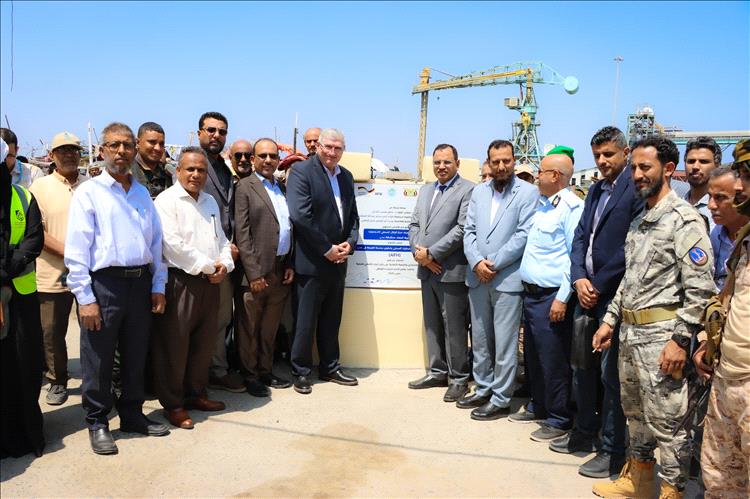 تدشين مشروع إعادة تأهيل رصيف الإنزال السمكي بالمعلا