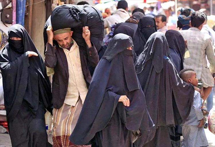 تقارير حقوقية توثّق آلاف الانتهاكات الحوثية بحق اليمنيات