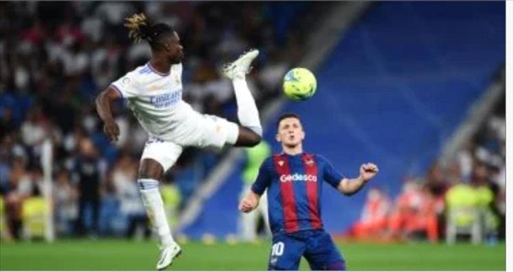 ريال مدريد يحدد 50 مليون يورو لبيع كامافينجا