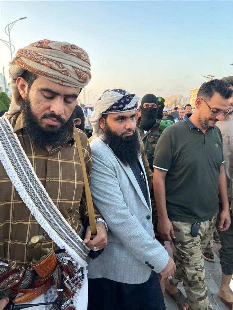 بمشاركة العقيد "أبو عيشة" العوذلي.. العاصمة عدن تحتفي بذكرى التحرير الحادية عشرة وتجدد عهد الوفاء للشهداء