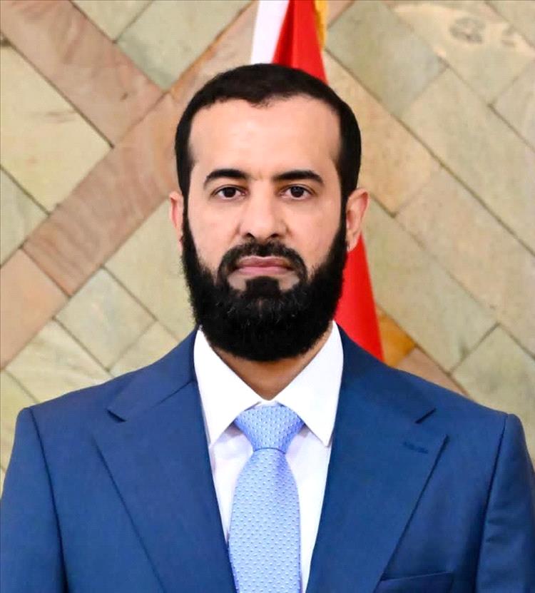 محافظ ابين يعزي في وفاة الأستاذ القدير عبدالحكيم محمد القطي