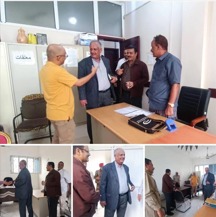 وكيل عدن "شائع" يتفقد مستوى الإنضباط الوظيفي في ديوان السلطة المحلية بمديرية المنصورة