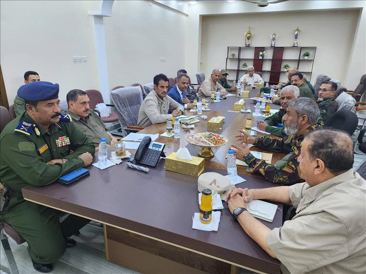 اجتماع مشترك للجنة الإدارية العليا مع إدارة أمن العاصمة عدن