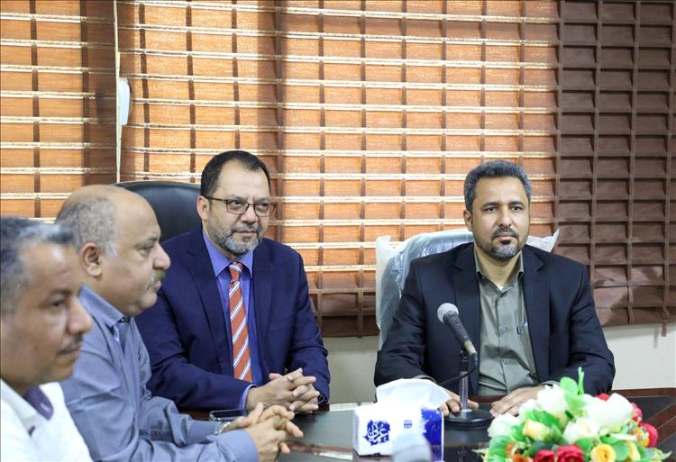 وزير الكهرباء يزور محافظة لحج للاطلاع على أوضاع الكهرباء وتعزيز القدرات التوليدية