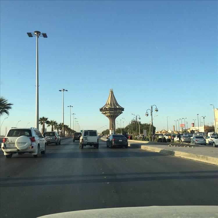 الدفاع المدني السعودي: تضرر 6 منازل في الخرج إثر سقوط شظايا اعتراض طائرة مسيّرة