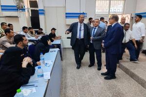 وزير الصحة ورئيس جامعة عدن يدشنان الدورة الامتحانية الأولى لتقييم الكفاءة المهنية للكوادر الصحية