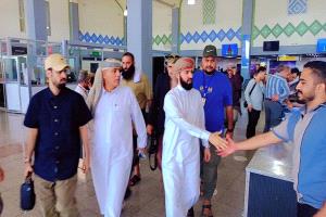 عاجل / محافظ أبين  الدكتور مختار الرباش يصل مطار عدن الدولي قادماً من الرياض
