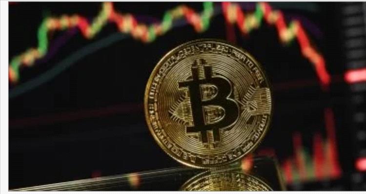 بيتكوين"تهبط دون 76 ألف دولار بفعل توترات الشرق الأوسط وتشدد الفيدرالى