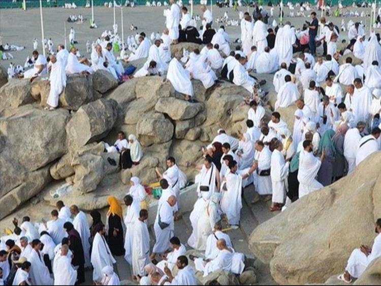 الداخلية السعودية: تأشيرات الزيارة لا تسمح بأداء الحج والتصريح شرط أساسي