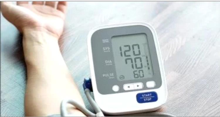 ماذا يحدث لجسمك عندما يبقى ضغط الدم مرتفعًا دون سيطرة ؟
