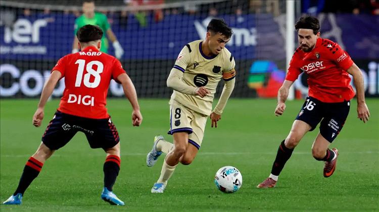 برشلونة يقترب من حسم الليغا بعد فوز مثير على أوساسونا