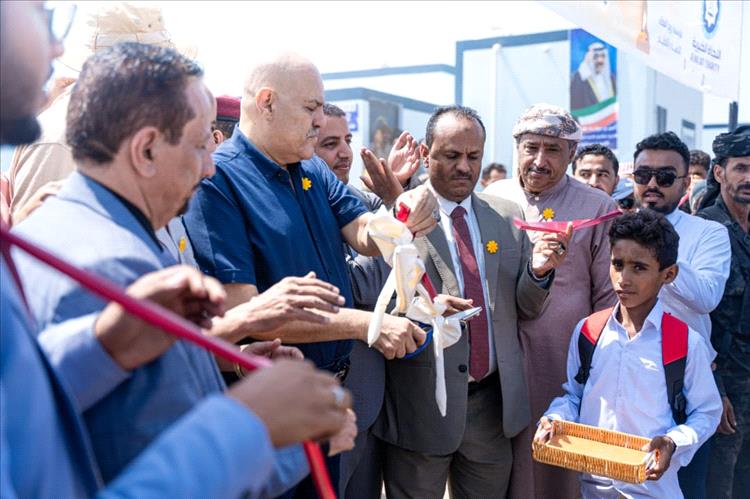 بدعم كويتي.. افتتاح “مدينة أبو حليفة السكنية” في المخا.. نقلة نوعية في الإيواء الإنساني وتعزيز للاستقرار المجتمعي