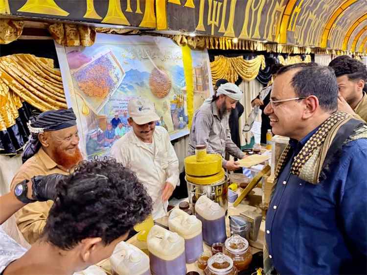 مهرجان عدني يعيد الوهج للعسل اليمني