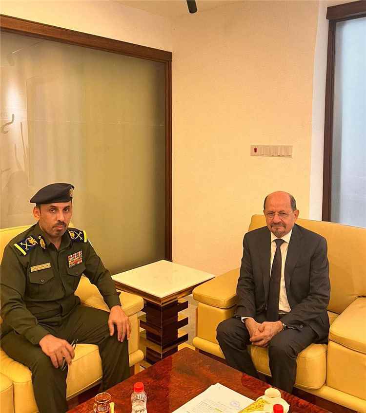 رئيس الوزراء يطّلع على أداء مصلحة الهجرة والجوازات ويوجّه بتحديث الخدمات وتعزيز كفاءة العمل