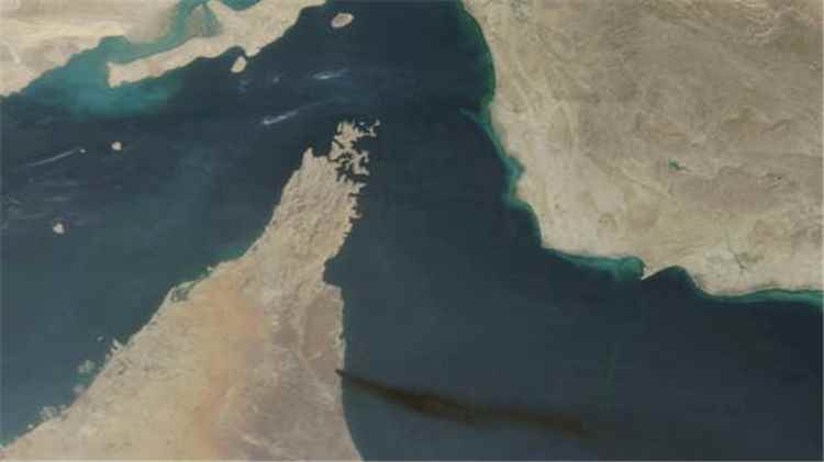 تحرك أمريكي خليجي في الأمم المتحدة لاستصدار قرار يدين إغلاق مضيق هرمز