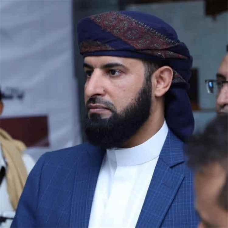 محافظ أبين يعزّي العميد حيدرة أحمد مقرع الحنشي في وفاة حرمه