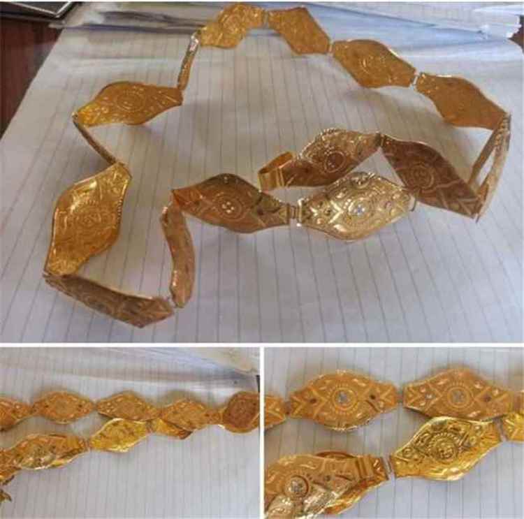 أمن حورة ووادي العين يضبط زوجين متهمين بسرقة ذهب من حفل زفاف