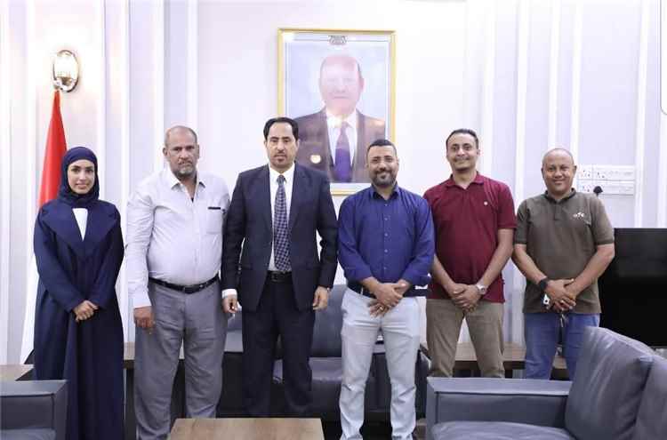 وزير الشباب والرياضة يلتقي اللجنة التحضيرية لبطولة مصارعة الذراعين ويطلع على آخر التجهيزات