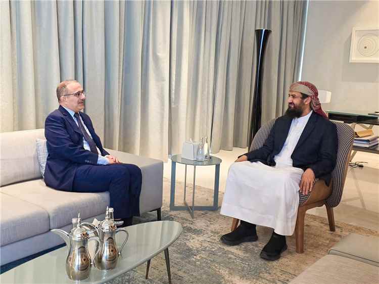 المحرّمي يلتقي وزير الصحة ويثمن الدعم السعودي للقطاع الصحي