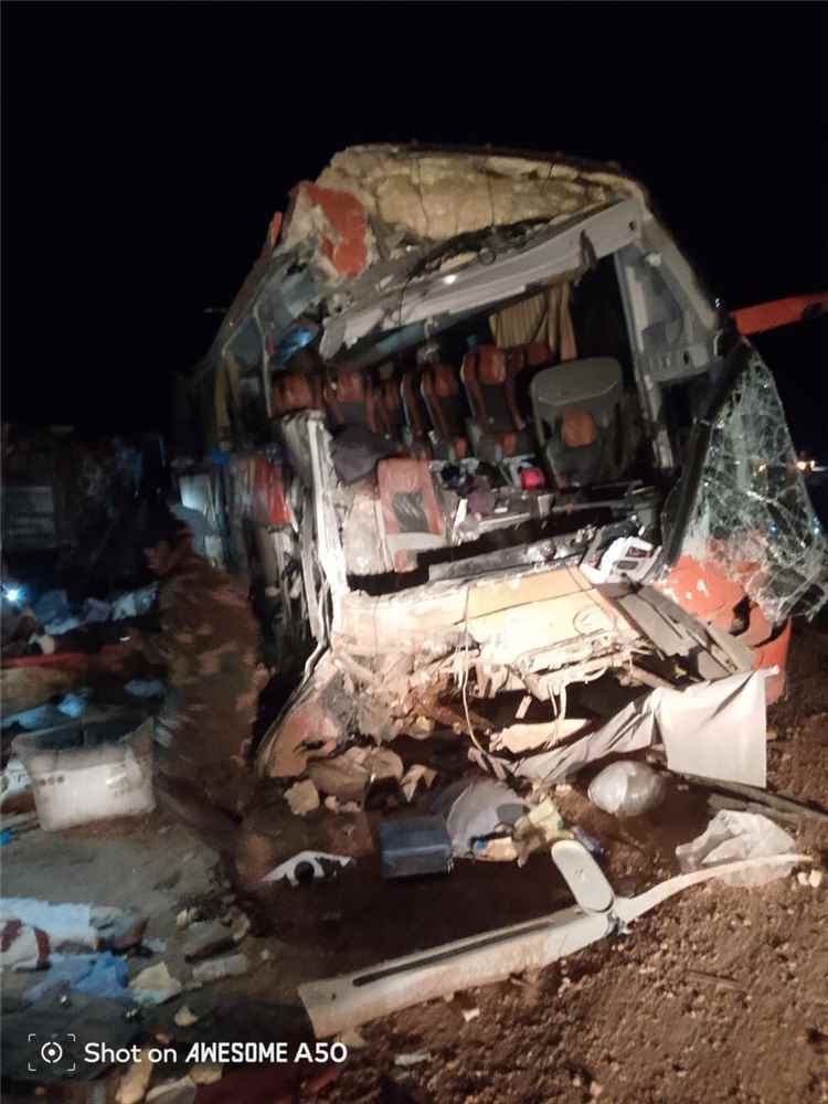 تفاصيل جديدة بشأن حادث طريق العبر المروع