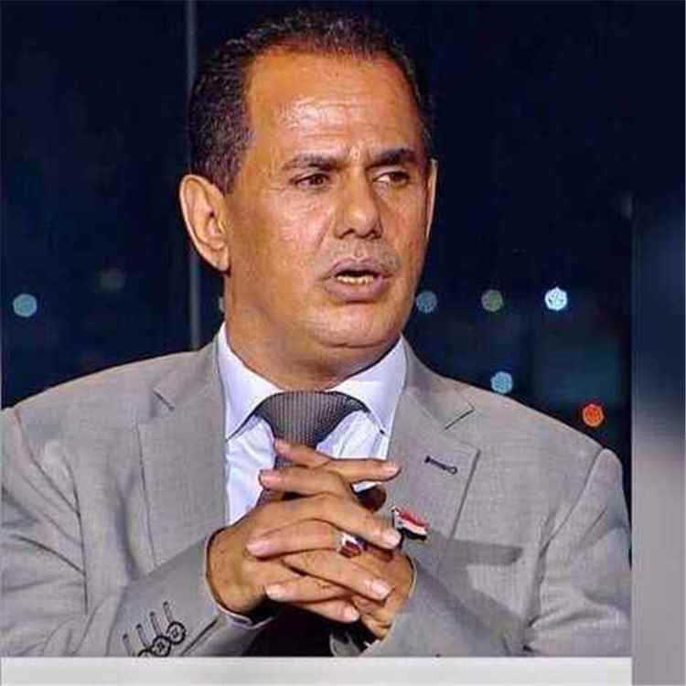 منصور صالح: شيطنة القيادات الجنوبية تضر بالقضية وتمزق الصف