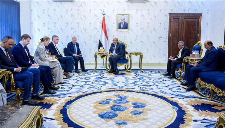 عضو مجلس القيادة محمود الصبيحي يستقبل وفداً أممياً في عدن