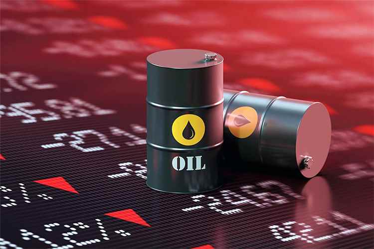 أسعار النفط تهبط بأكثر من 2% في التعاملات الآسيوية المبكرة