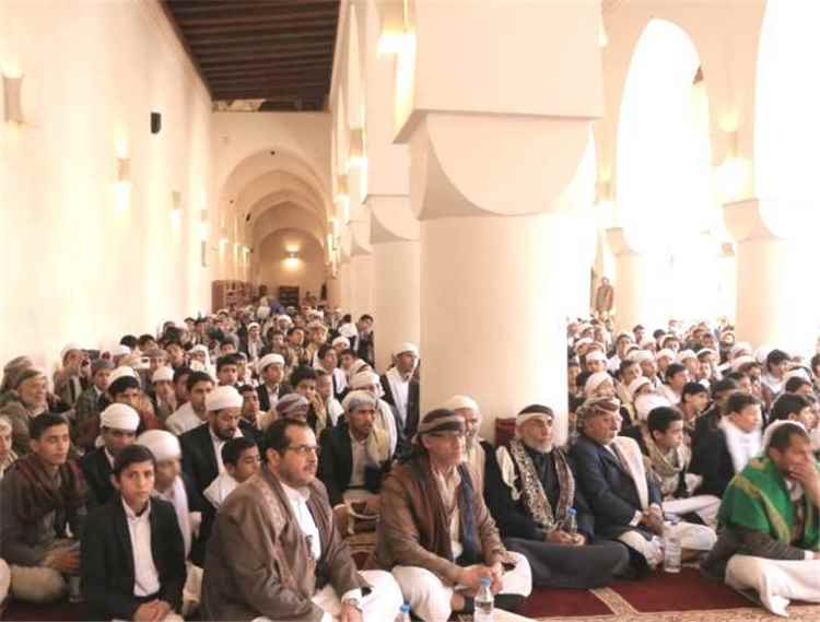 الحوثيون يوسّعون التجنيد التعبوي بين المهمشين والمسنين