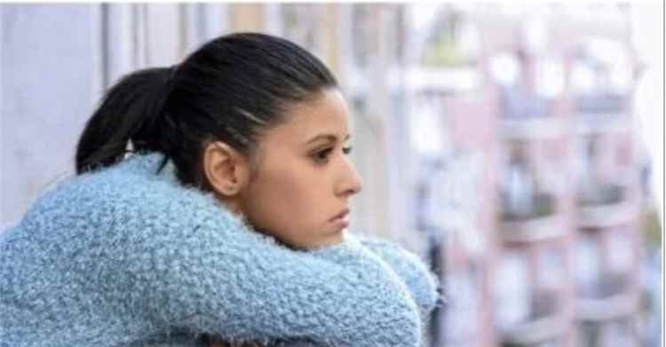 هل يعد ضعف قوة قبضة اليد مؤشر على الاكتئاب.. دراسة توضح