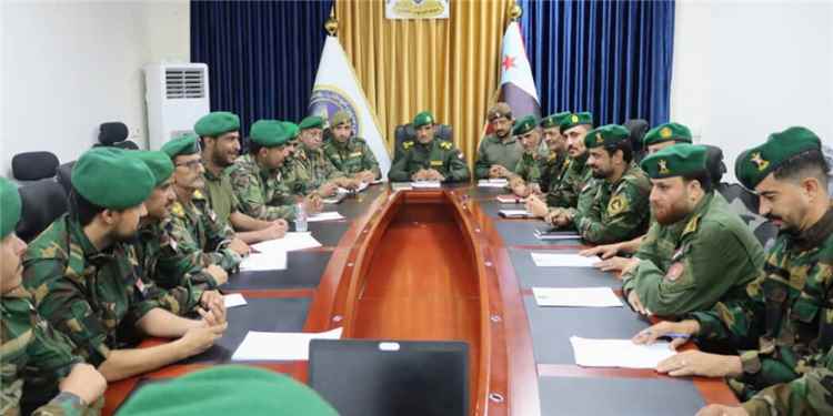 العميد الربيعي يترأس اجتماعًا لقيادات الأمن الوطني بعدن ويقر الخطة الأمنية لعيد الأضحى المبارك