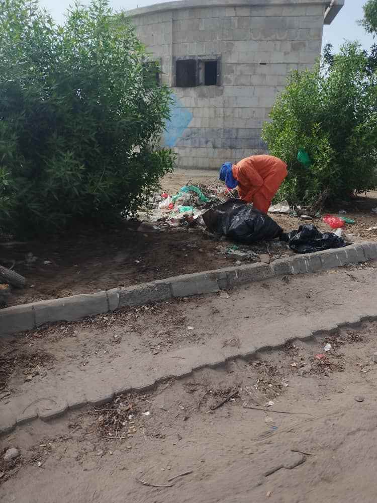 حملات نظافة مكثفة استعدادًا لاستقبال عيد الأضحى في العاصمة عدن