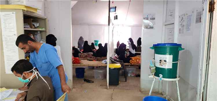اليمنيون تحت وطأة الأوبئة بمناطق سيطرة الحوثيين