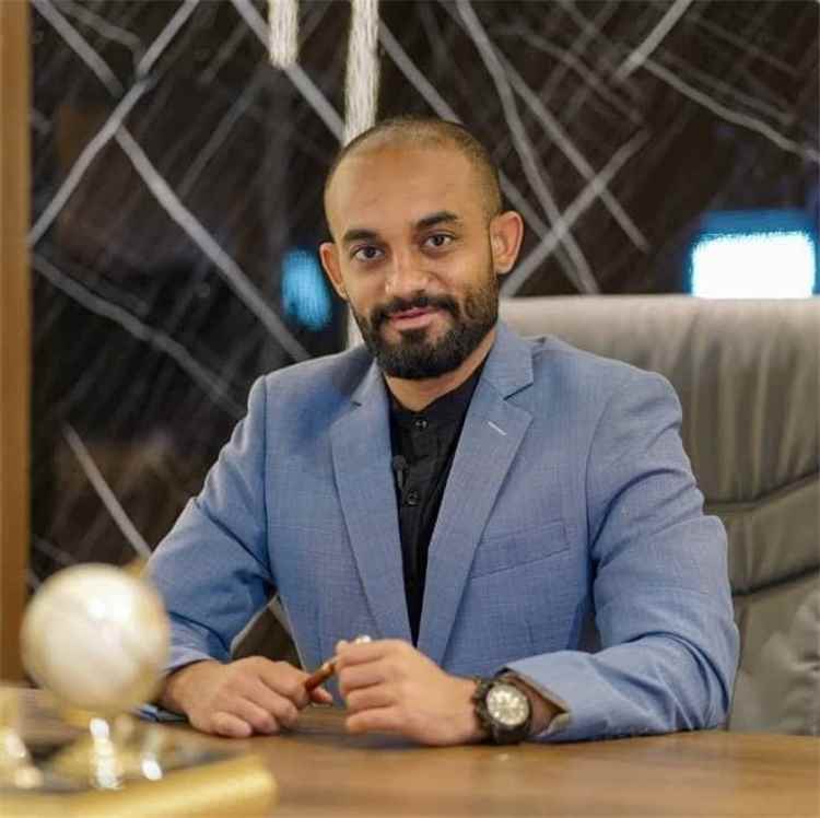 عدن.. مديرية صيرة تستعد لاستقبال عيد الأضحى برفع الجاهزية وتحسين الخدمات