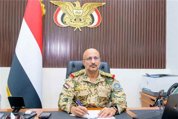 طارق صالح : معركة استعادة الجمهورية والكرامة مستمرة وإعادة تنظيم الصفوف أولوية