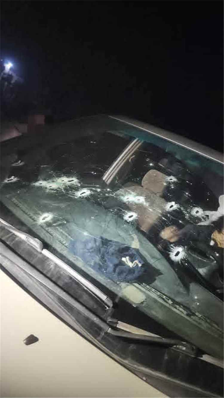 نجاة نجل الشيخ يحيى الحجوري من محاولة اغتيال بمدينة سيئون