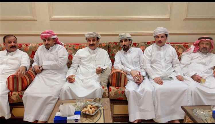 على شرف المحافظ بن الوزير.. الشيخ حسين الهمامي وإخوانه يقيمون أمسية اجتماعية لتعزيز وحدة الصف وجمع الكلمة