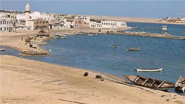 تقرير: جزيرة كمران اليمنية تحولت إلى قاعدة عسكرية لإيران