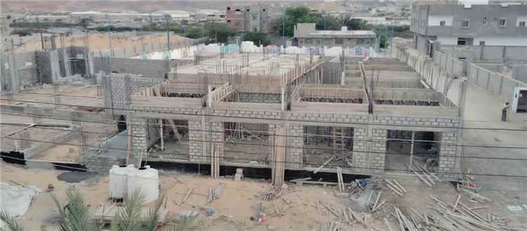 تواصل العمل في المرحلة الثانية لمشروع مسجد الفلاح والمجمع التعليمي الوقفي الاستثماري بالمكلا